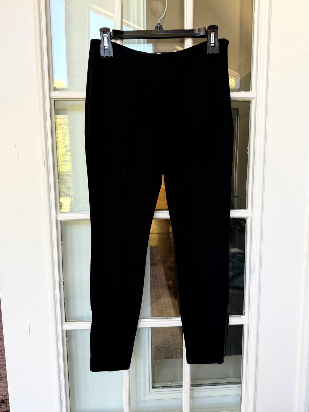 Magaschoni Black Skinny Ponte Pants zip bottom
